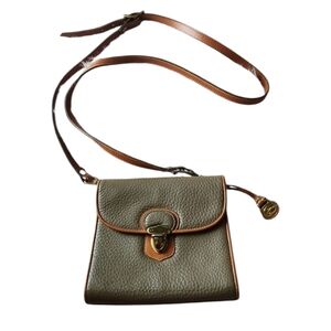 Dooney & Bourke vintage Plaza crossbody bag flap tan taupe purse